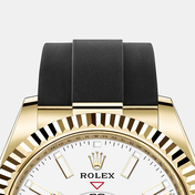 Sky-Dweller 42mm, 18k Yellow Gold, Oysterflex Ref# 326238-0006