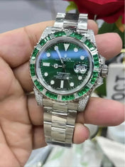 Submariner Date, 18K White Gold Diamonds Emerald UNWORN, 40mm