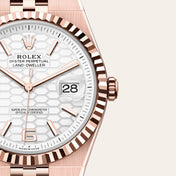 Land-Dweller 40mm Oyster Everose Gold M127335-0001