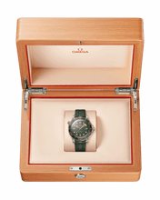 Unworn, Seamaster Diver 300m, Titanium and exclusive 9K Bronze Gold, 42mm, Ref# 210.92.42.20.10.001, with box